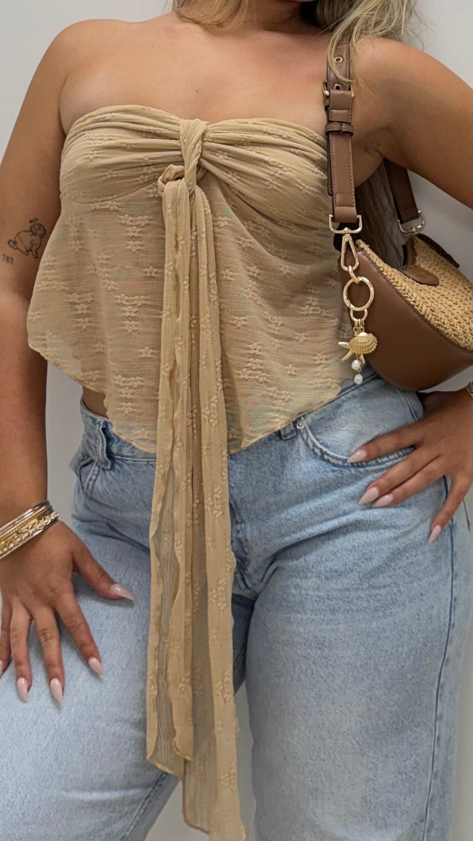 Top Nude Muse